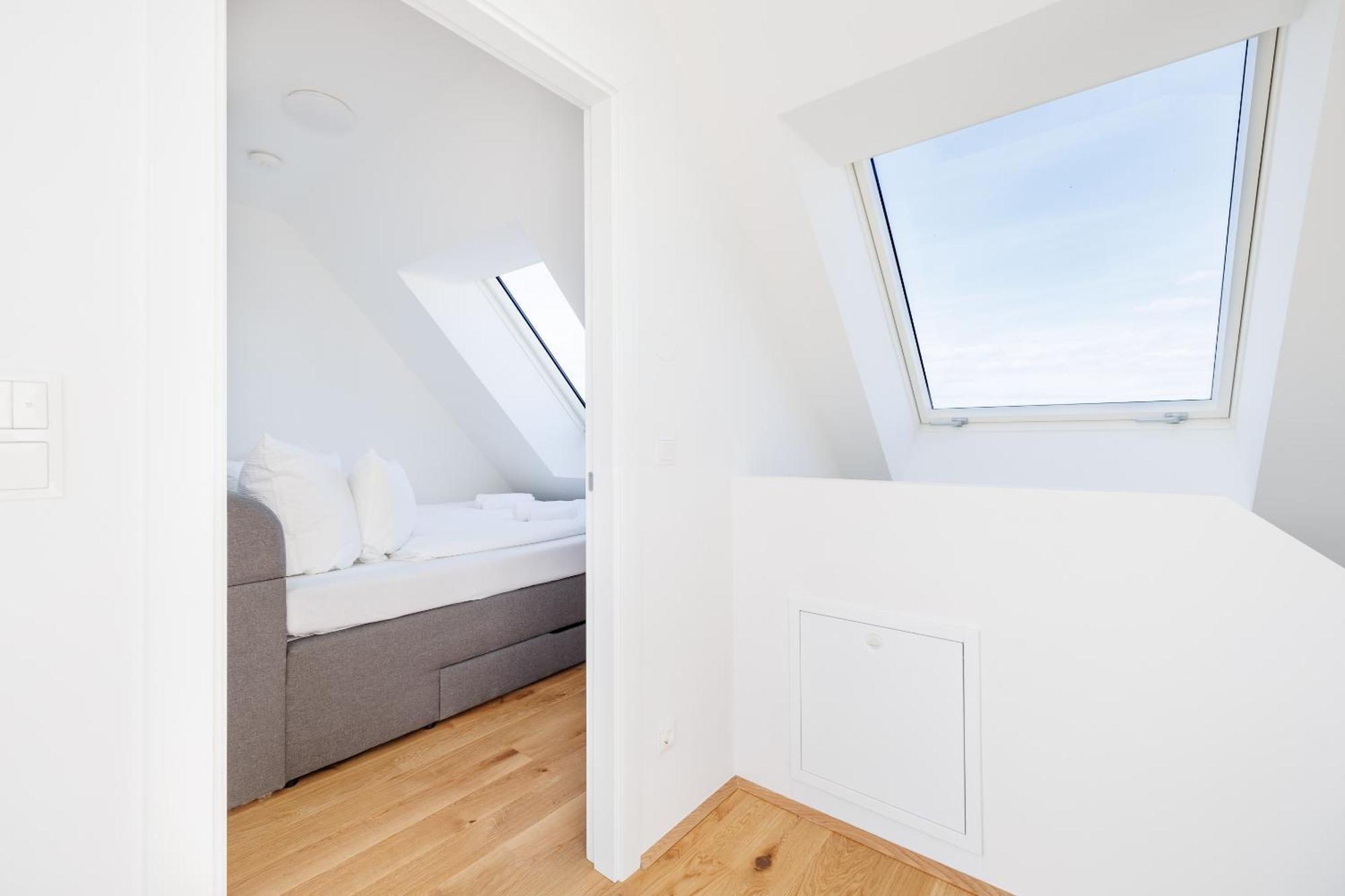 Symphony Apartments 38 - Modern Loft With Terrace And Grill In Central Location فيينا المظهر الخارجي الصورة