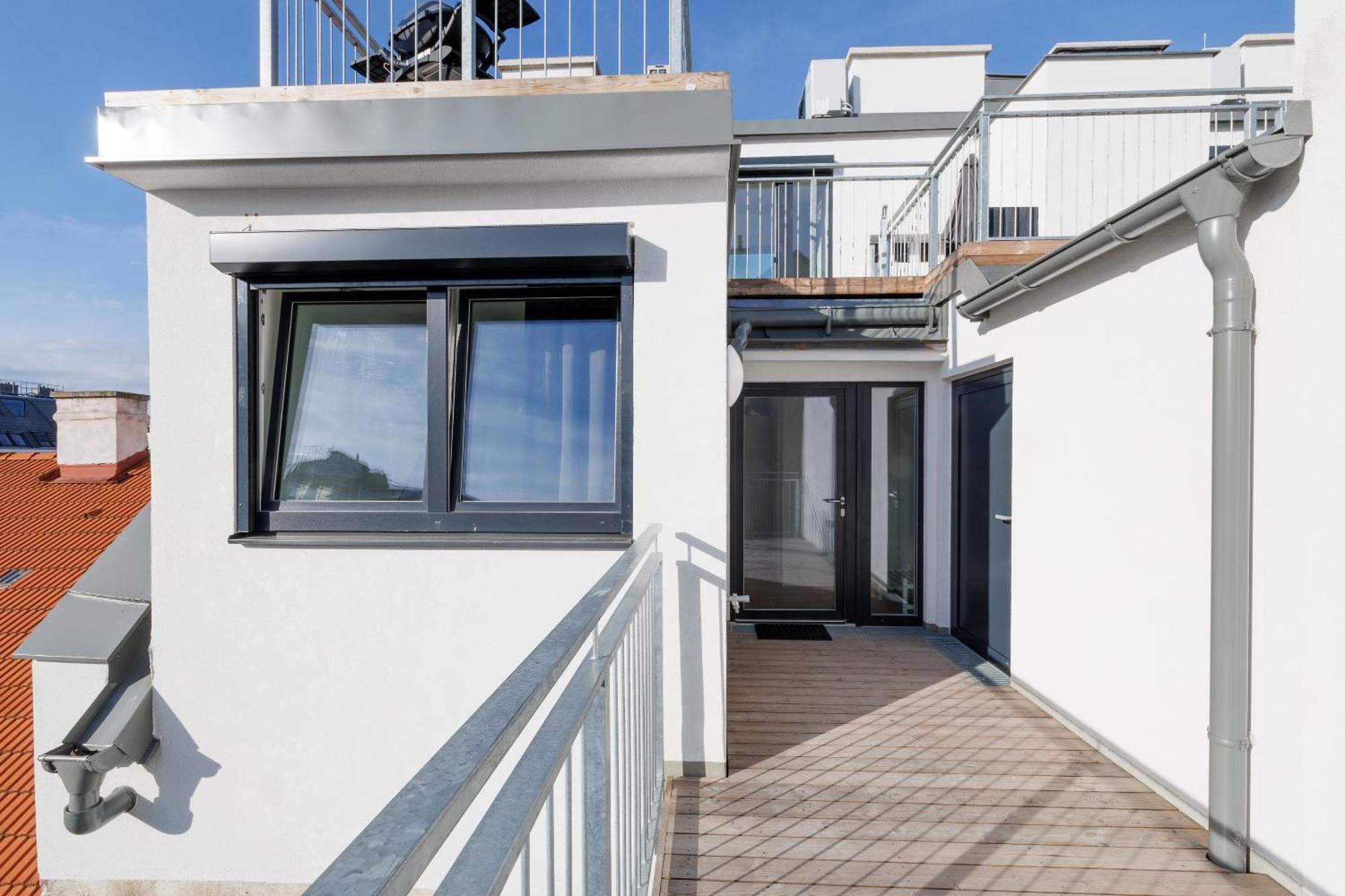 Symphony Apartments 38 - Modern Loft With Terrace And Grill In Central Location فيينا المظهر الخارجي الصورة